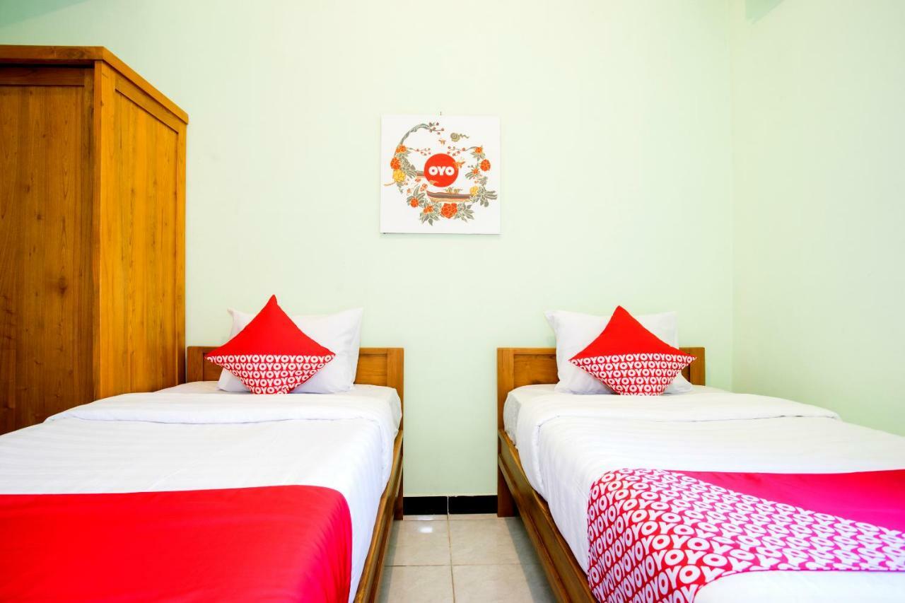 Oyo 1419 Rhona Guest House Syariah Yogyakarta Exteriér fotografie